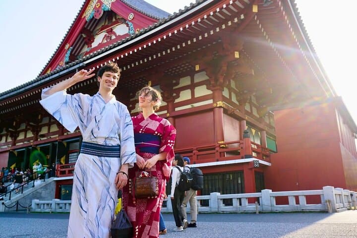 Tokyo Kimono Rental Experience in Asakusa