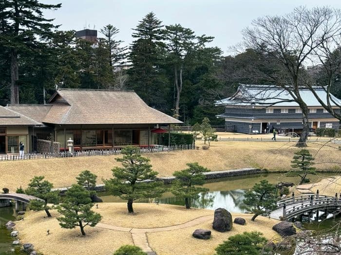 Kenrokuen gardens 2