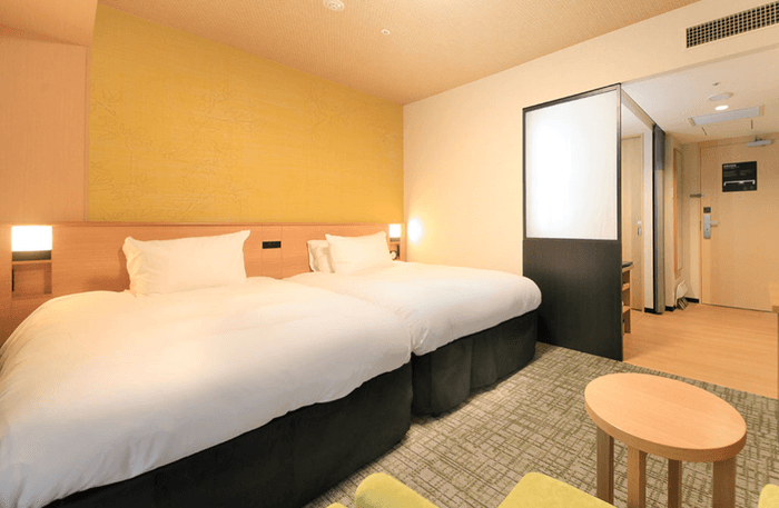 The Richmond Hotel room